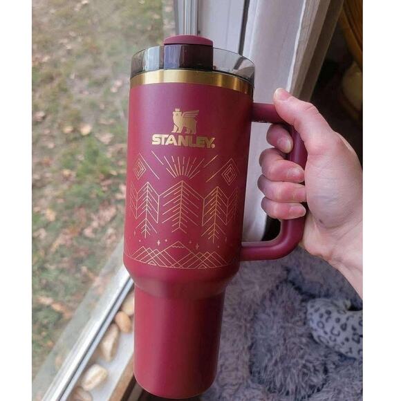 Stanley Halloween Winterscape Quencher H2.0 FlowState Tumbler 40 OZ Limited edit - Picture 2 of 2